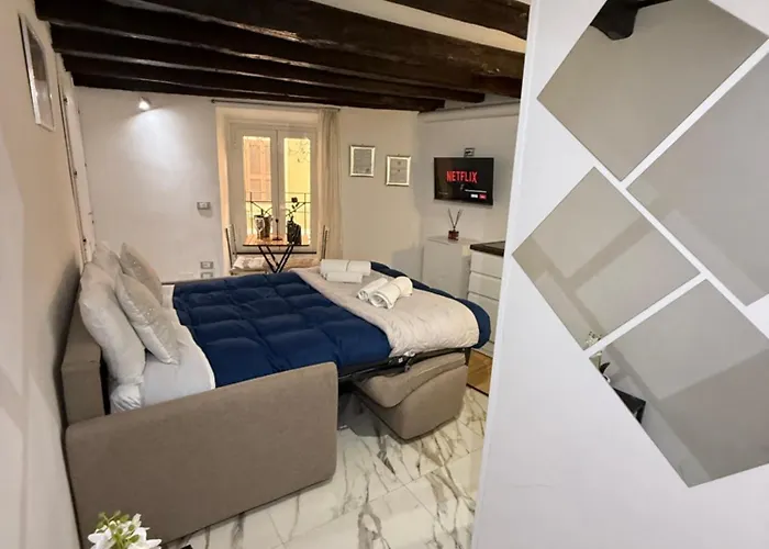 Apartment Nest At Campo De Fiori And Navona Square