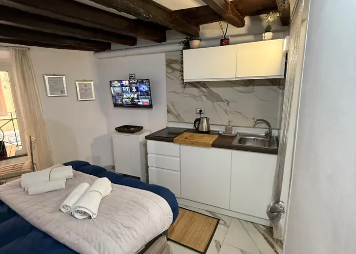 Nest At Campo De Fiori And Navona Square Apartment Rom